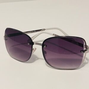 Nanette Lepore  GYNN0720-R NN285 Square Black Sunglasses Silver White Frame